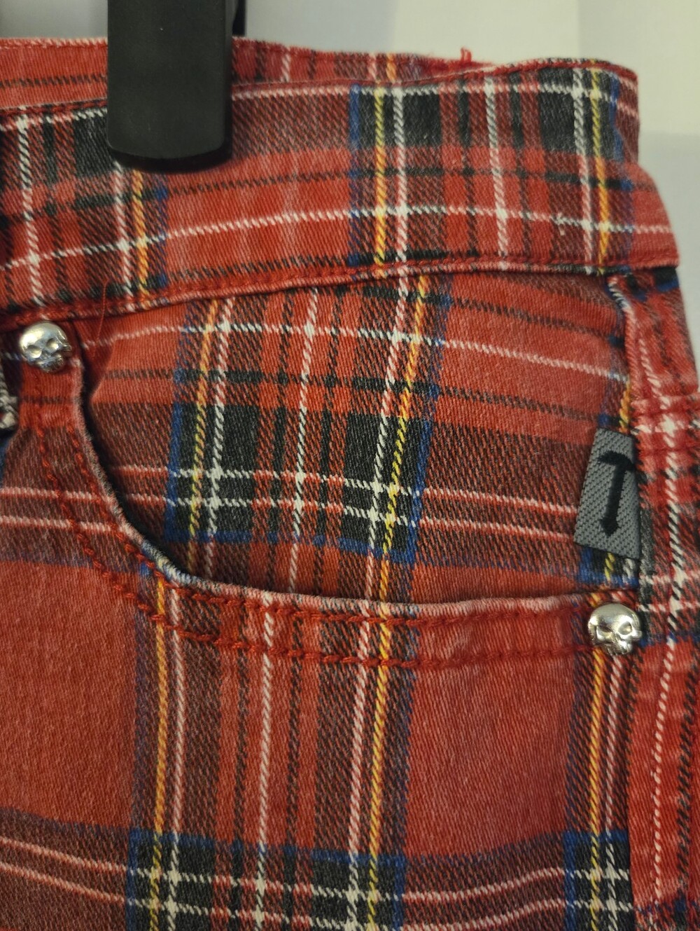 Tripp NYC | Red Plaid Pants | Size 12 | Skinny Leg | Y2K - Picture 4 of 5